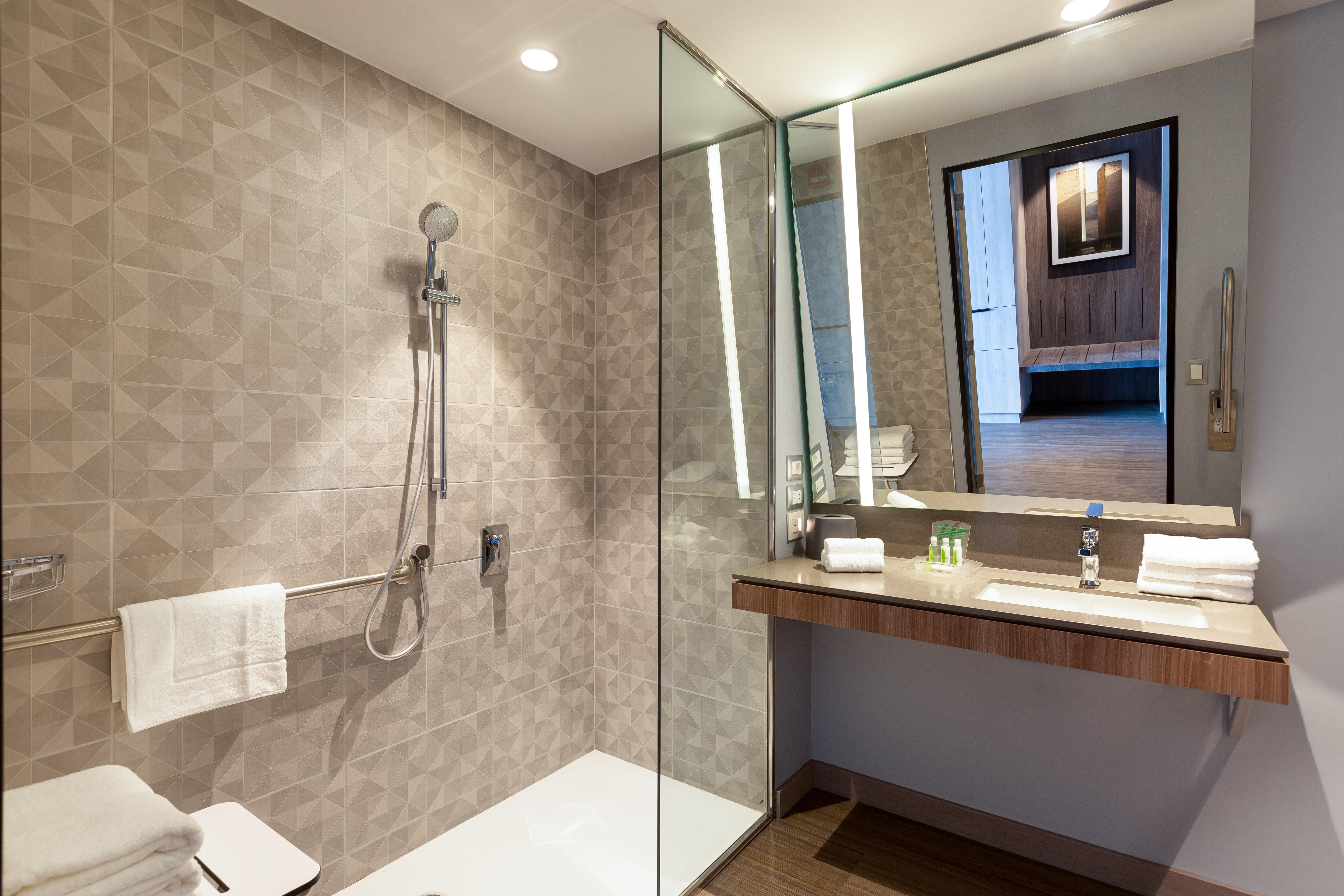 - Miraflores By Ihg Hotel 4*