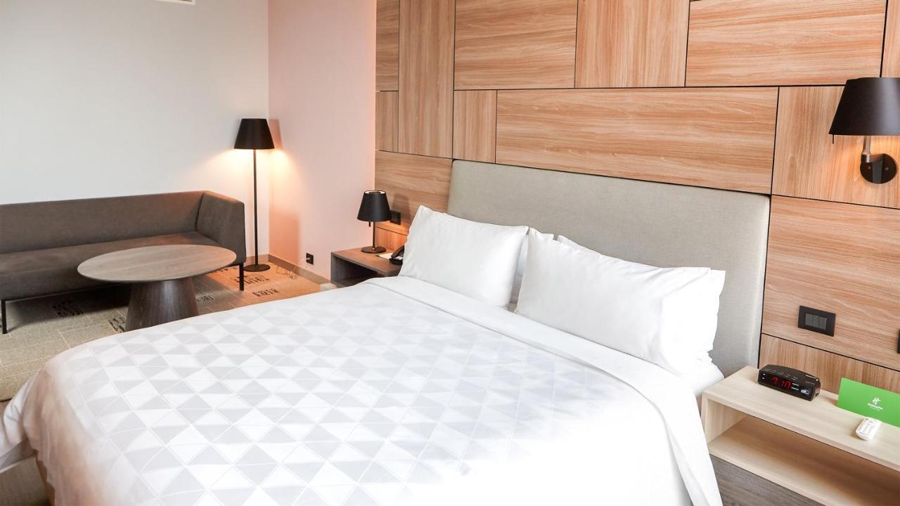 - Miraflores By Ihg Hotel 4*